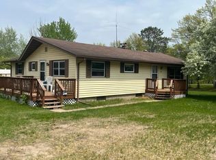 183 Polk St, Cohasset, MN 55721