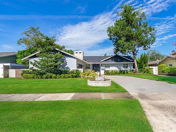 3rd image of 675 Blairshire Cir
