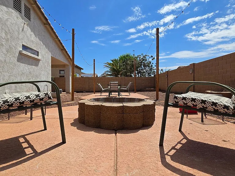25673 W Northern Lights Way — Photo 37