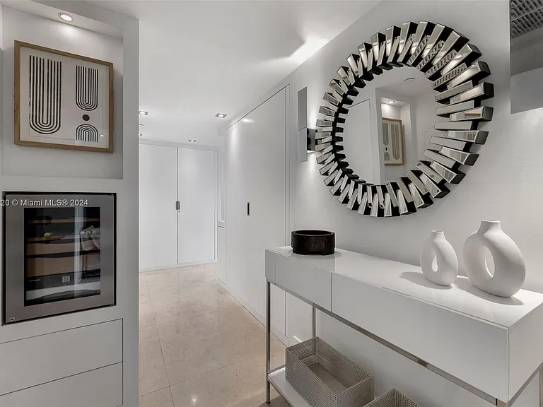 101 Ocean Dr #907 — Photo 27