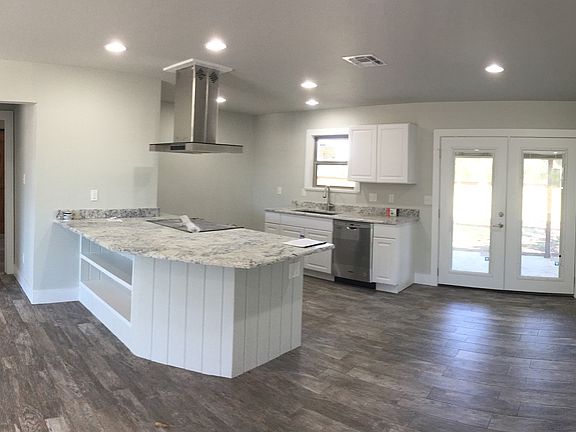 Modern & Open with Granite!