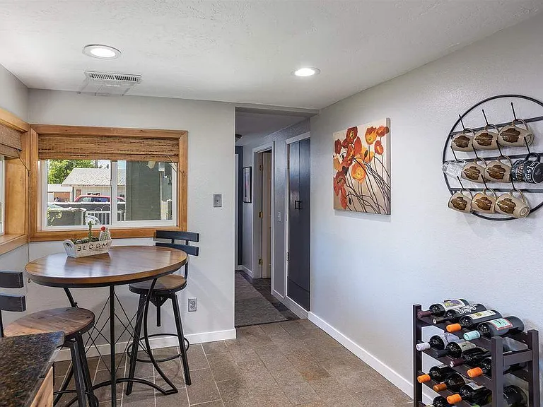 4804 N Walnut St #A — Photo 6