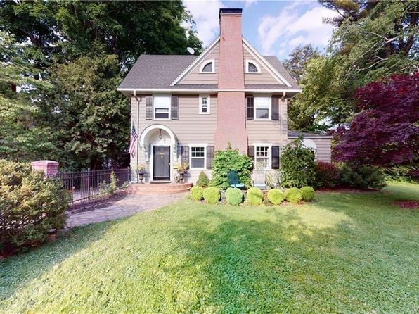 In Law West Hartford Real Estate 4 Homes For Sale Zillow