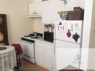 918 Green Bay Rd APT 3D, Winnetka, IL 60093