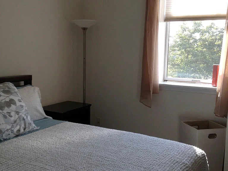 24 Pleasant St #4 — Photo 27