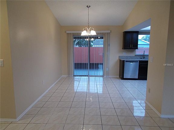 5th image of 127 Leon Ct