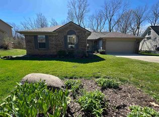 11935 Laurel Oak Dr, Indianapolis, IN 46236