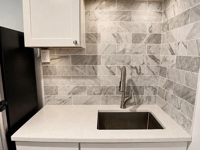 119 Maple St #1/2-1 — Photo 8