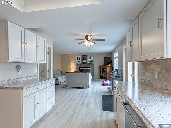 3rd image of 9718 NE 130th Ct
