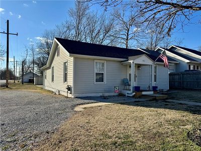 1403 N Main St, Nevada, MO, 64772