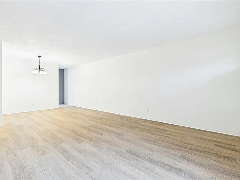 2454 Australia Way E #32 — Photo 12