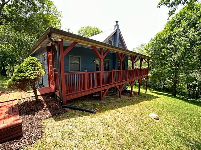 1st image of 124 Winterplace Ln