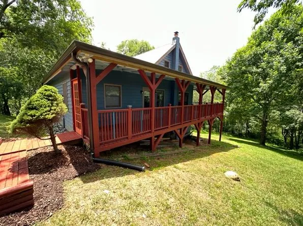 124 Winterplace Ln, Independence, VA 24348