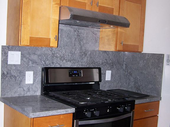 5th image of 2105 Madison Ave