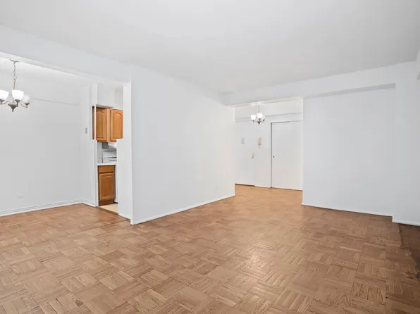 270 Jay Street image 2 of 13