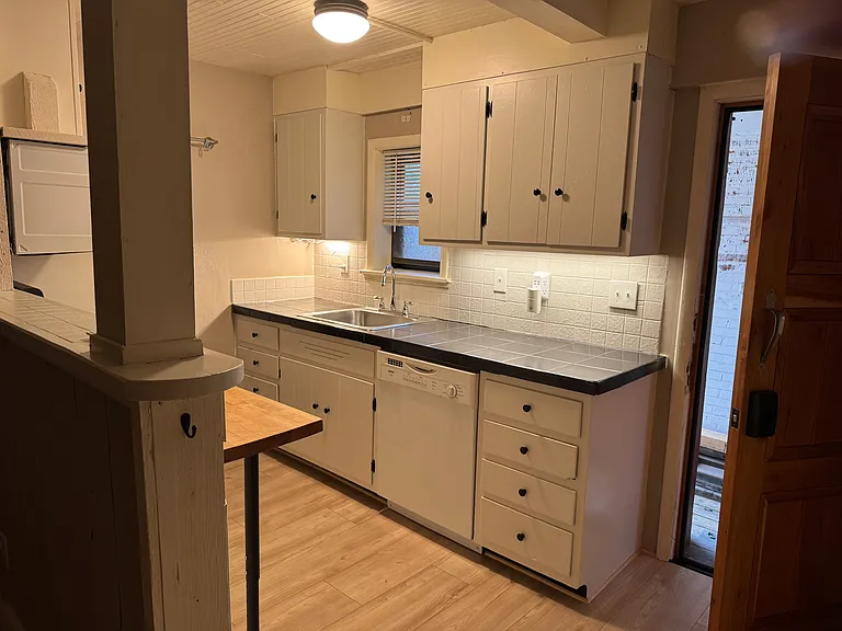 1028 Narrow Gauge Ave #102 — Photo 4