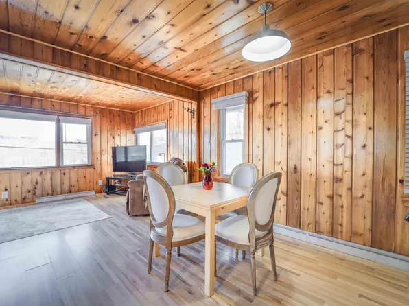 N3850 Tipperary Rd, Poynette, WI 53955