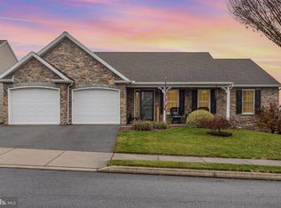714 Heather Rdg, Manheim, PA 17545