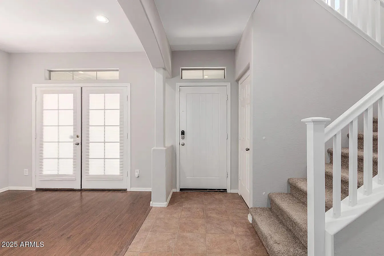 4 bed, 3.0 bath, 1988 sqft, $2,500 — Photo 4