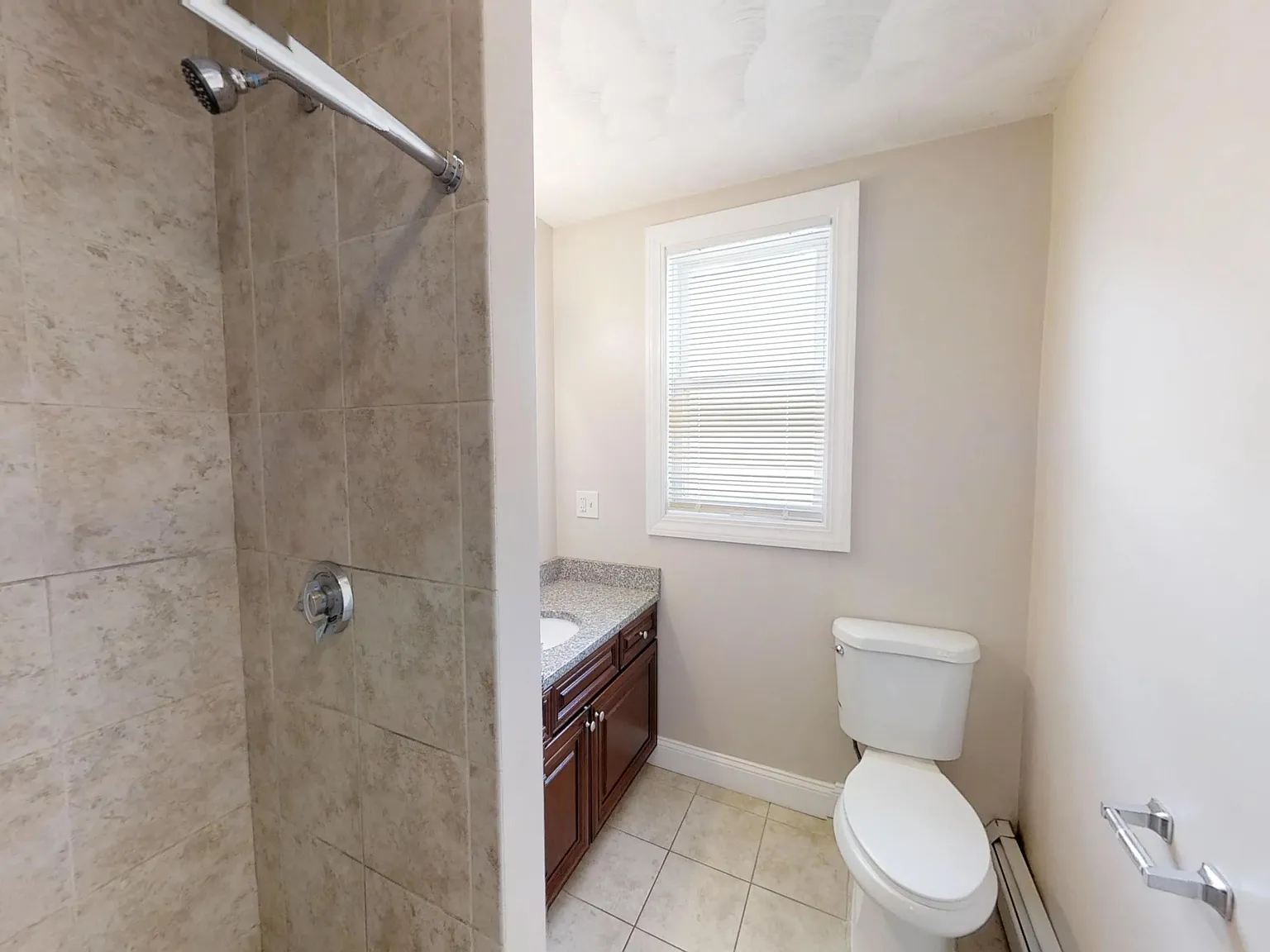 72 Pembroke Avenue — Photo 4