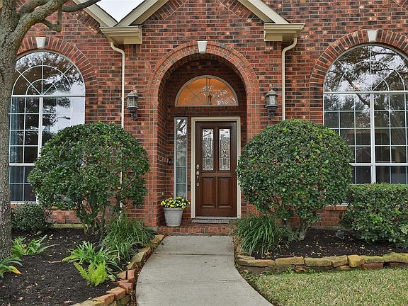 3rd image of 2006 Riverknoll Ct
