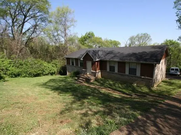 545 Moncrief Ave #B, Goodlettsville, TN 37072