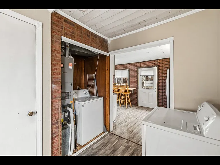 1411 Delaware Ave — Photo 10