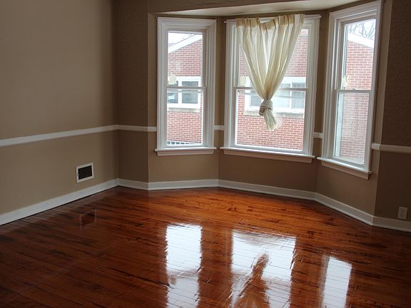 5th image of 236 Glen Park Ave