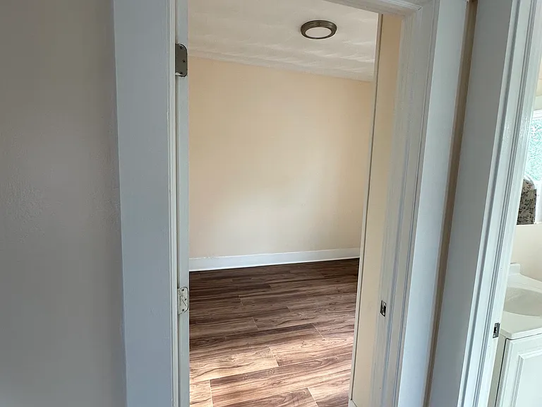 501 Bay St #2B — Photo 7