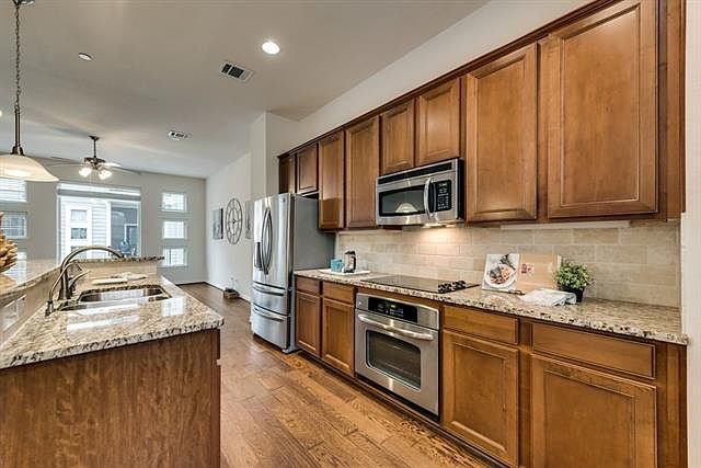 1st image of 2326 Stutz Dr Unit 118