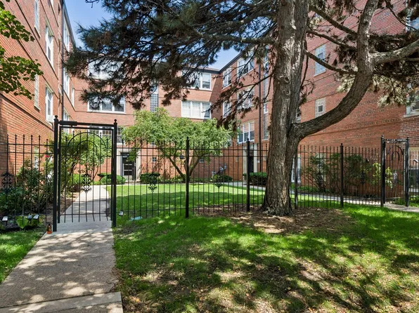 2422 W Farragut Ave APT 1A, Chicago, IL 60625