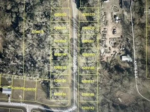 Arbor Dr, Robert, LA 70455