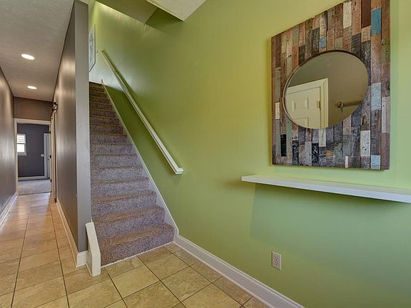 3rd image of 5510 Courtland Ct