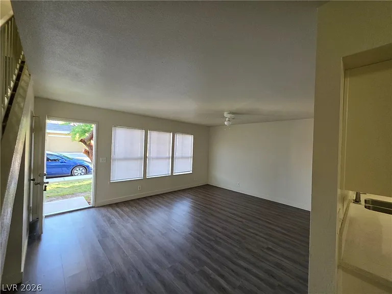 3364 Royce Ct — Photo 45