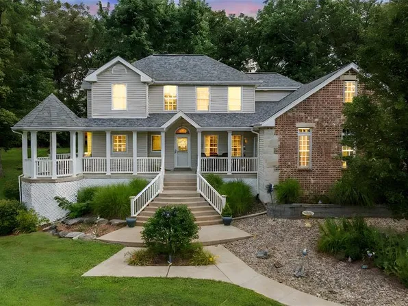 247 Woods Creek Dr, Foristell, MO 63348