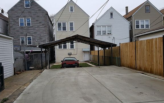 5th image of 5025 S Damen Ave