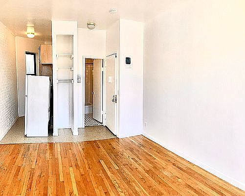 3rd image of 215 Avenue A #4C