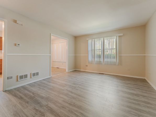 12503 S Winchester Ave, Calumet Park, IL 60827