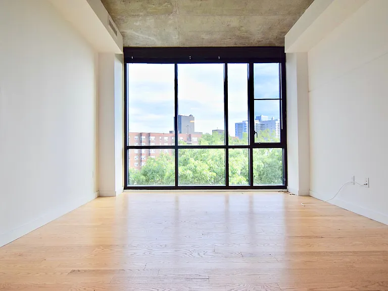 640 W 238th St #7B — Photo 3