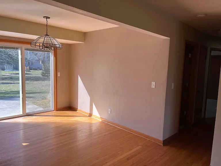 patio right off dining room into backyard