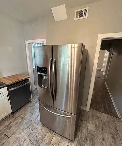 1213 Washington St NE — Photo 6