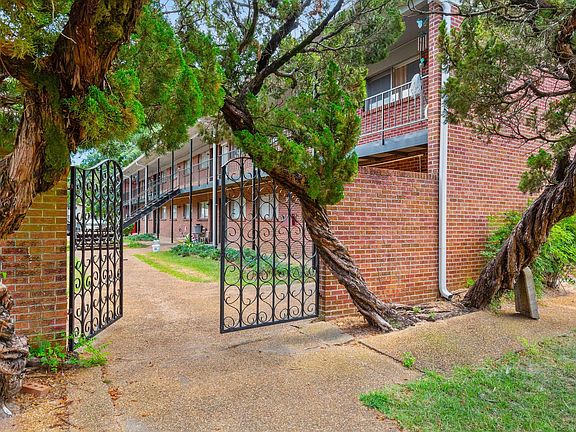 2nd image of 200 Lonnie T Jenkins Dr #8