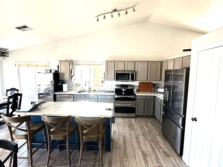 3681 E Thornton Ave — Photo 10