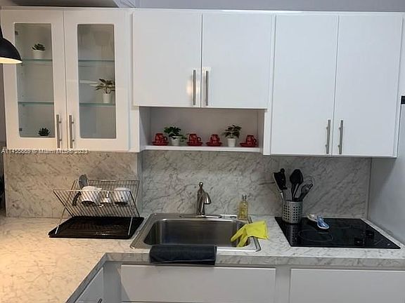 3rd image of 2899 Collins Ave APT 419