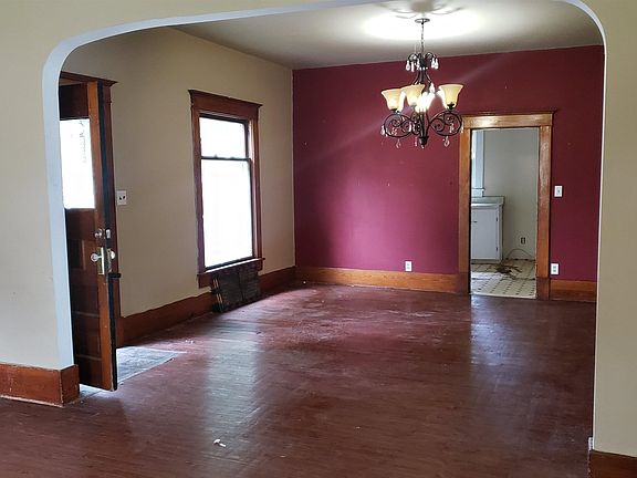 5th image of 1003 Grant St