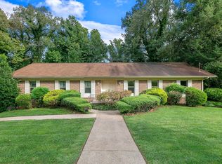 10004 El Pinar Dr, Knoxville, TN 37922