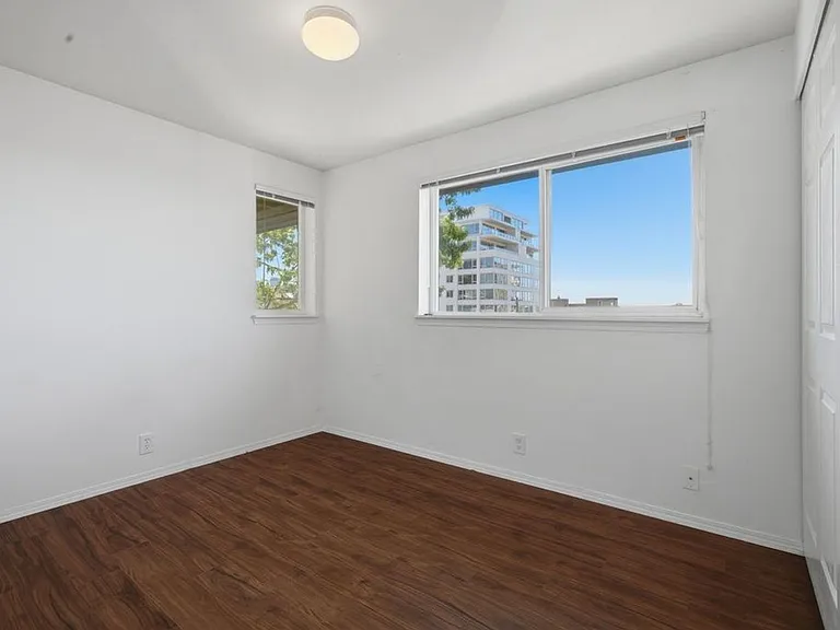 617 5th Ave W — Photo 17