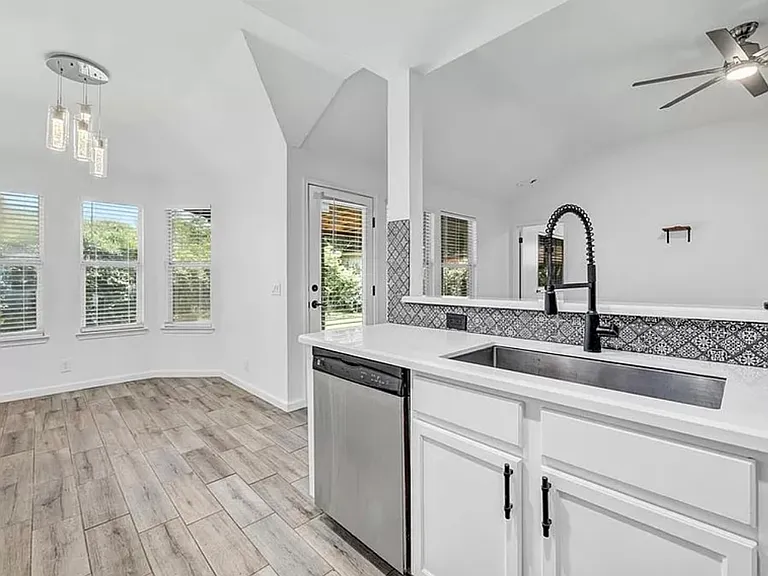 119 Azalea Dr — Photo 6