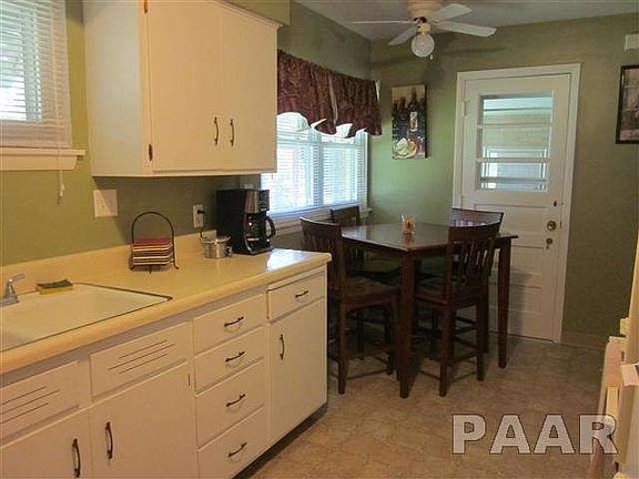 4th image of 3315 N Twelve Oaks Dr