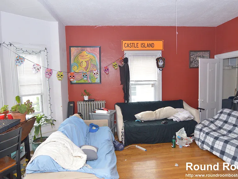 32 Linden St #2 — Photo 9